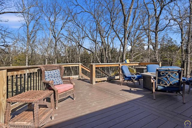 3501 SW Welton Grove Circle, Topeka, KS 66610