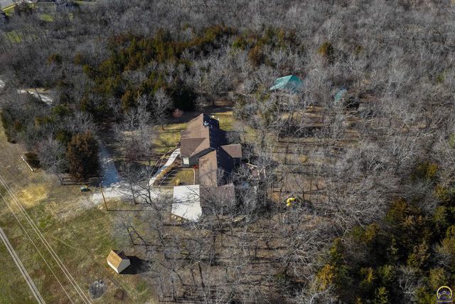 3501 SW Welton Grove Circle, Topeka, KS 66610