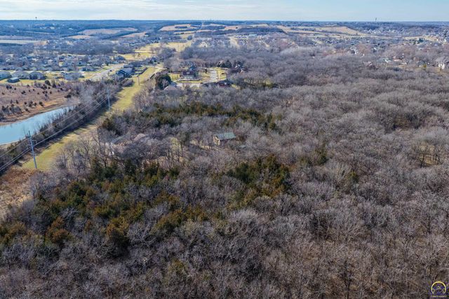 3501 SW Welton Grove Circle, Topeka, KS 66610