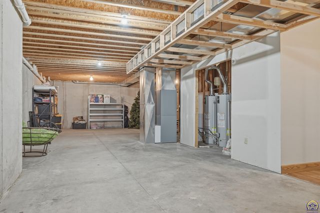 3501 SW Welton Grove Circle, Topeka, KS 66610