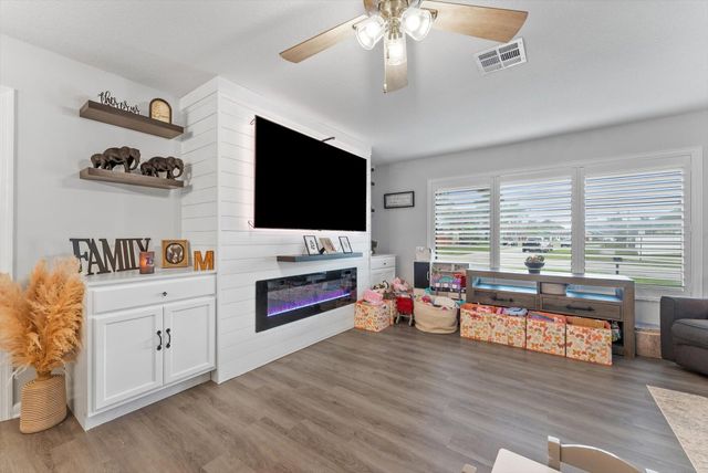 2569 SW 14th Court, Deerfield Beach, FL 33442