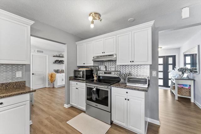 2569 SW 14th Court, Deerfield Beach, FL 33442