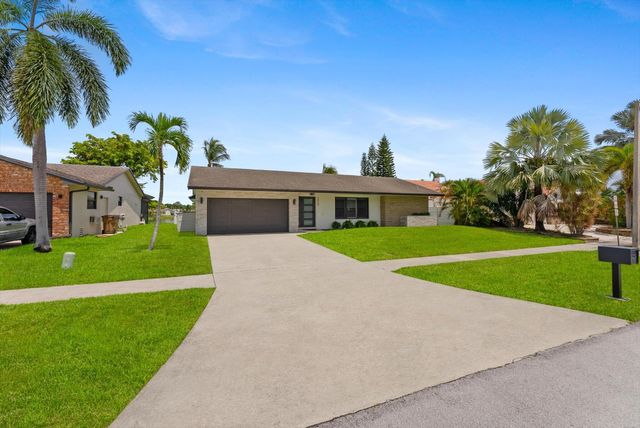 2569 SW 14th Court, Deerfield Beach, FL 33442