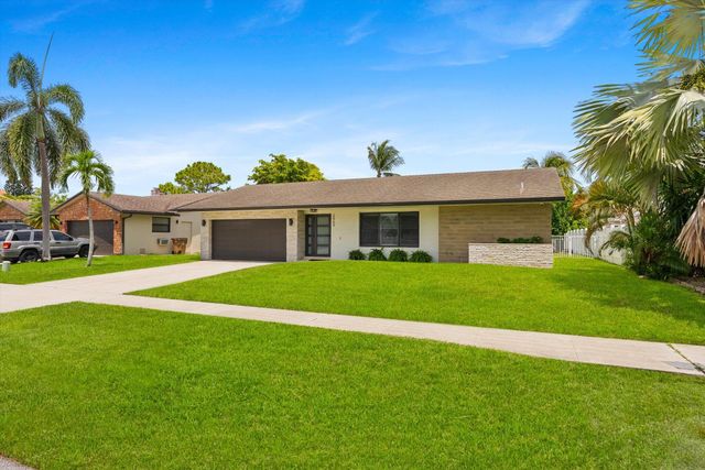 2569 SW 14th Court, Deerfield Beach, FL 33442