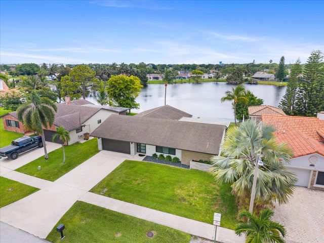 2569 SW 14th Court, Deerfield Beach, FL 33442
