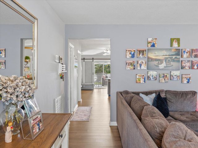 2569 SW 14th Court, Deerfield Beach, FL 33442