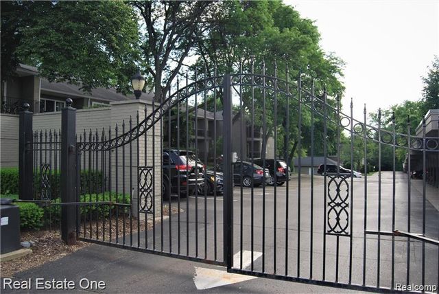 1113 N Old Woodward Avenue 38, Birmingham, MI 48009