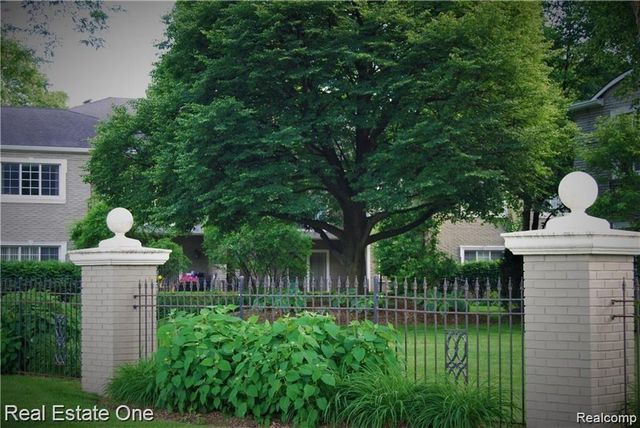 1113 N Old Woodward Avenue 38, Birmingham, MI 48009