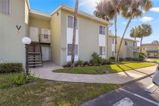 551 FAIRWAYS DRIVE A, Ocala, FL 34472