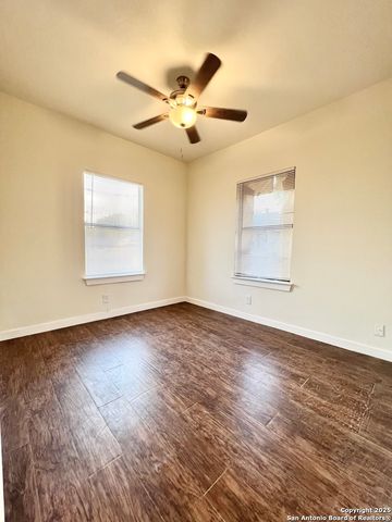 4611 hackberry, San Antonio, TX 78223
