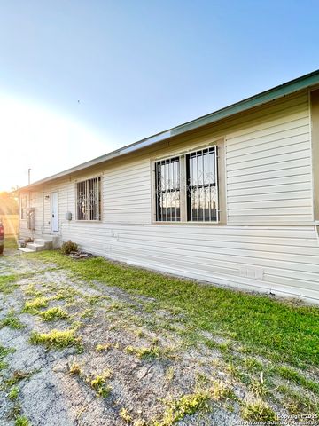 4611 hackberry, San Antonio, TX 78223