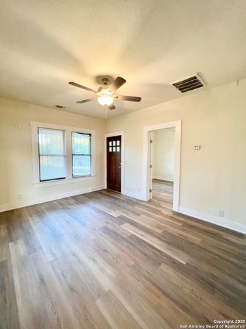 4611 hackberry, San Antonio, TX 78223