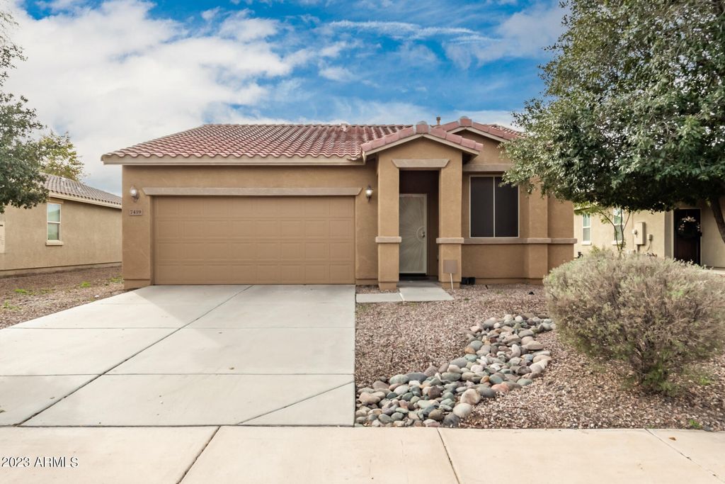 7419 W Glass Lane, Laveen, AZ 85339