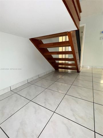 4745 NW 98th Pl, Doral, FL 33178