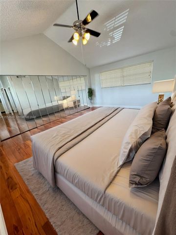 4745 NW 98th Pl, Doral, FL 33178