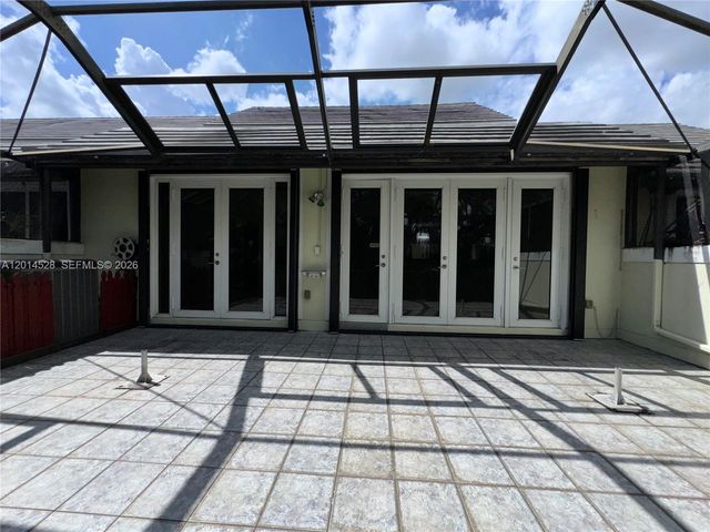 4745 NW 98th Pl, Doral, FL 33178