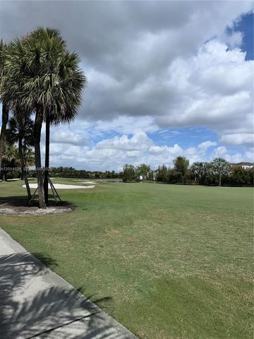 4745 NW 98th Pl, Doral, FL 33178