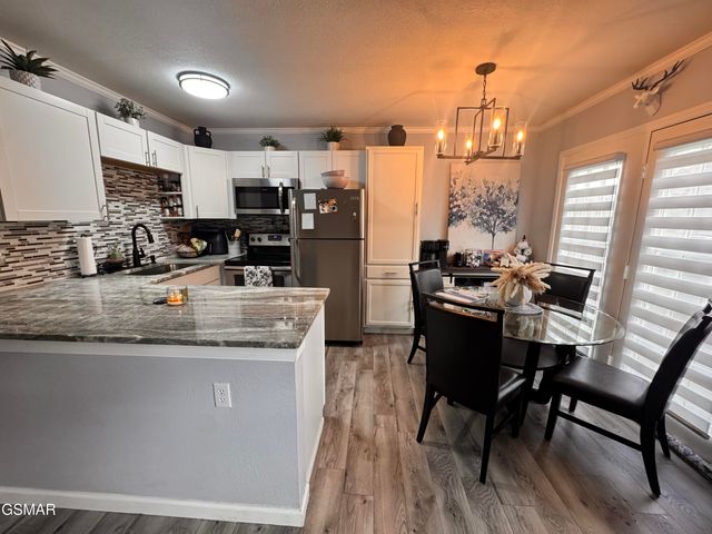 1315 Mountain Meadows Way, Sevierville, TN 37862