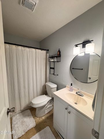 1315 Mountain Meadows Way, Sevierville, TN 37862