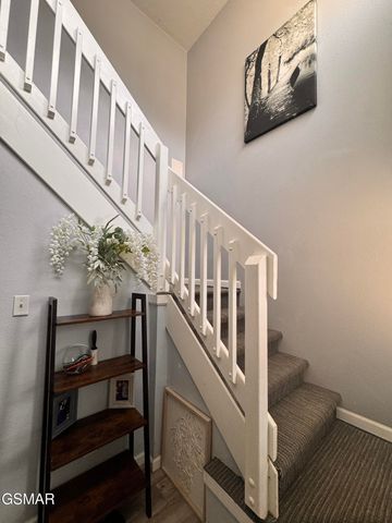 1315 Mountain Meadows Way, Sevierville, TN 37862