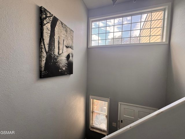 1315 Mountain Meadows Way, Sevierville, TN 37862