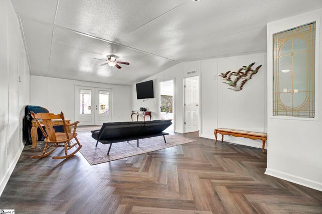 110 Stroup Court, Waterloo, SC 29384