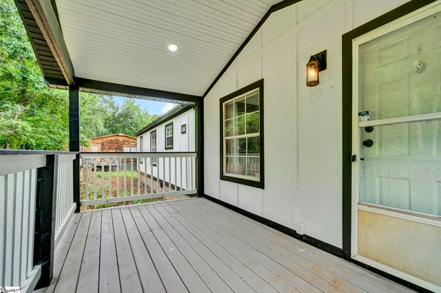 110 Stroup Court, Waterloo, SC 29384