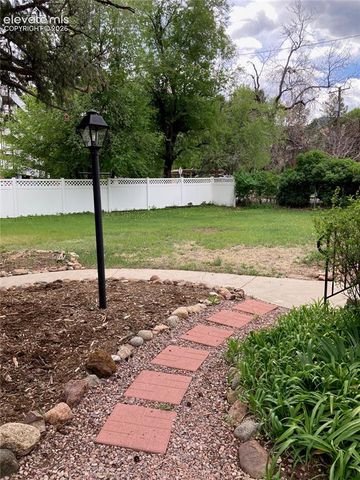 106 W Cheyenne Road, Colorado Springs, CO 80906