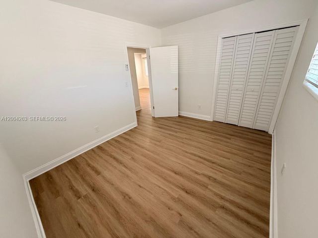 95-97 NE 168th St 97, North Miami Beach, FL 33162