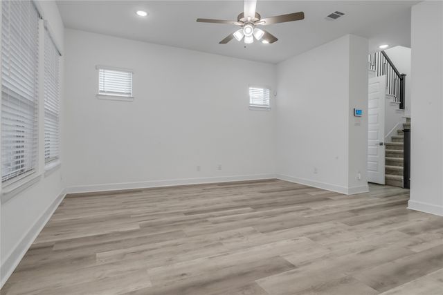 701 Prairie Falcon Drive, Arlington, TX 76005