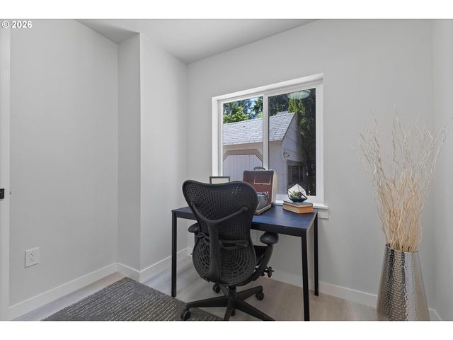 4686 CORNWALL St, West Linn, OR 97068