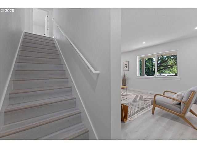 4686 CORNWALL St, West Linn, OR 97068