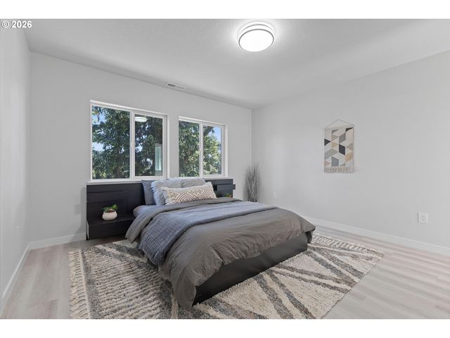 4686 CORNWALL St, West Linn, OR 97068