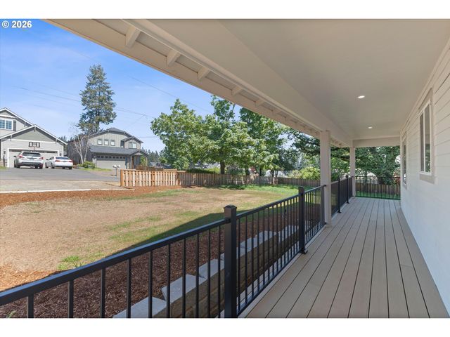 4686 CORNWALL St, West Linn, OR 97068