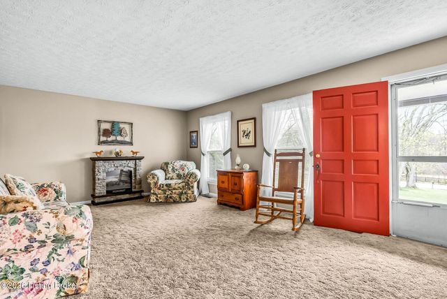 5942 Highway 44, Shepherdsville, KY 40165