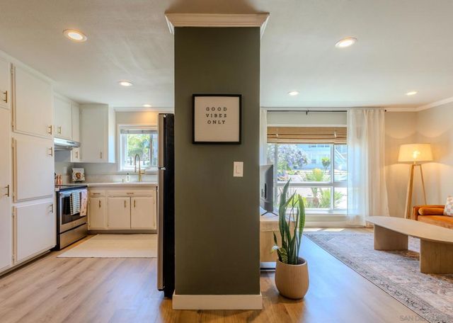 3266 1st Avenue 10, San Diego, CA 92103