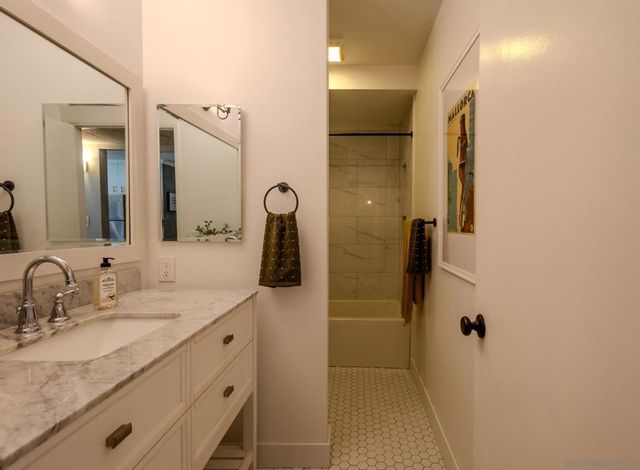 3266 1st Avenue 10, San Diego, CA 92103
