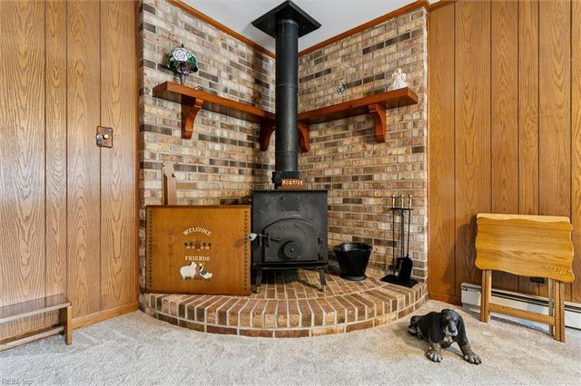 218 Albany DR, Hampton, VA 23666