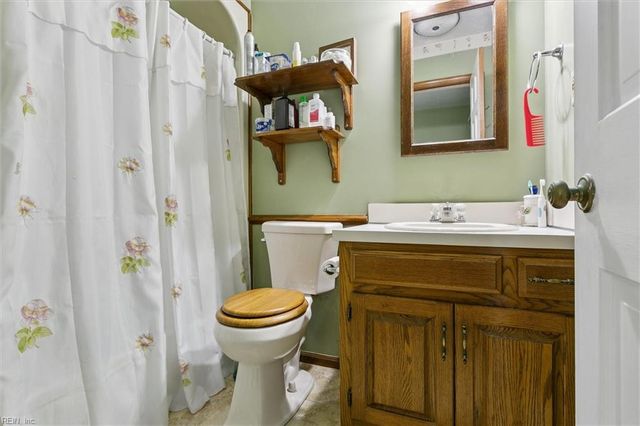 218 Albany DR, Hampton, VA 23666