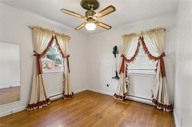 218 Albany DR, Hampton, VA 23666