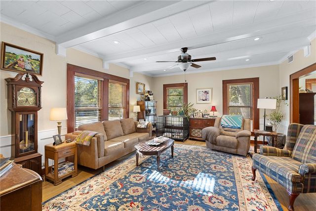 1017 Water Street, Navasota, TX 77868