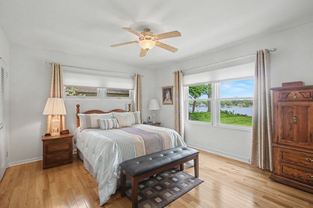 3844 Highgate Road, Norton Shores City, MI 49441