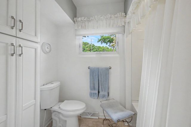 3844 Highgate Road, Norton Shores City, MI 49441