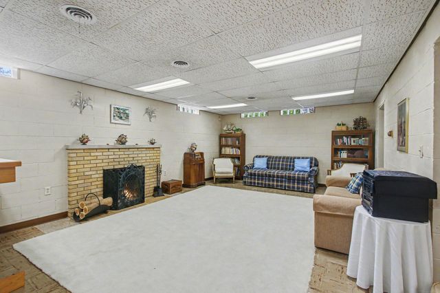 3844 Highgate Road, Norton Shores City, MI 49441