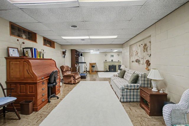 3844 Highgate Road, Norton Shores City, MI 49441