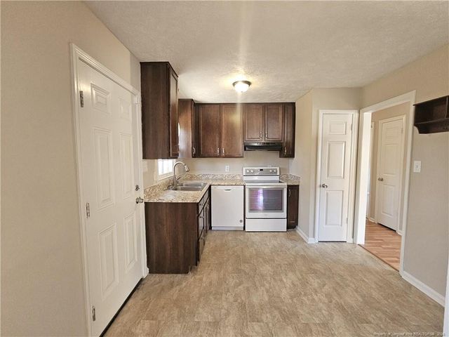 2160 Quailridge Drive, Fayetteville, NC 28304