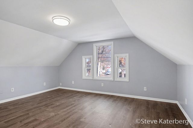 2641 Forest Grove Avenue SW, Wyoming, MI 49519