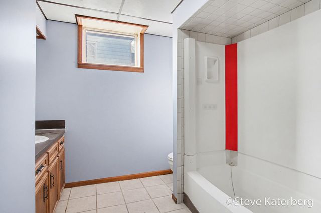 2641 Forest Grove Avenue SW, Wyoming, MI 49519