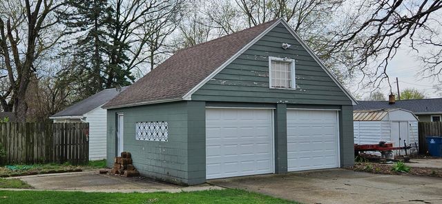 2641 Forest Grove Avenue SW, Wyoming, MI 49519