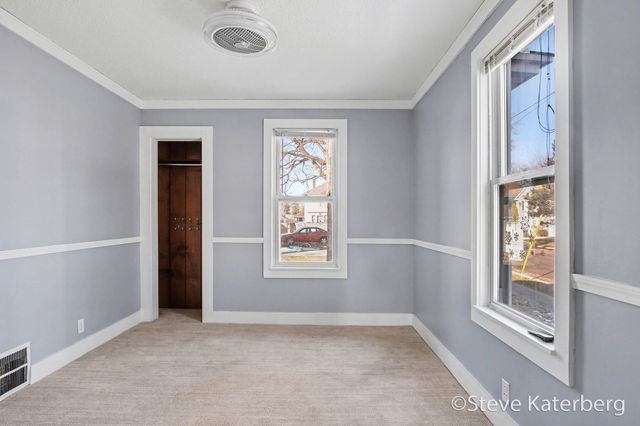 2641 Forest Grove Avenue SW, Wyoming, MI 49519